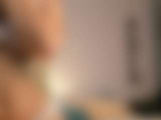 avayuzu's Live Sex Cam Show