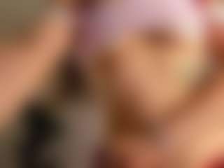 avayuzu's Live Sex Cam Show