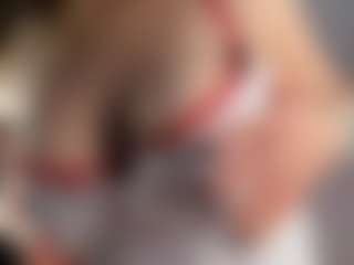 avayuzu's Live Sex Cam Show