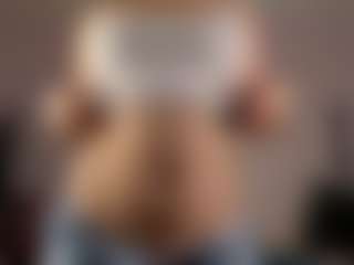 Live cam show with avayuzu - Athletic Middle Aged on Streamer API