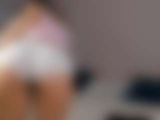 Live cam show with avayuzu - Athletic Middle Aged on Camsoda