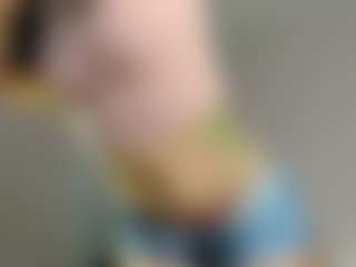 Live cam show with avayuzu - Athletic Bedroom on livesuperchat.net