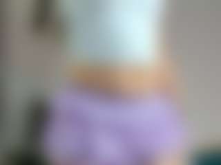 Live cam show with avayuzu - Flashing on TeamSkeetLive