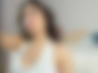 Live cam show with avayuzu - Normal on AdultVida.com