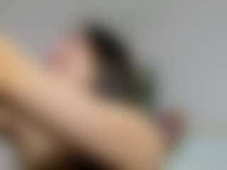 avayuzu's Live Sex Cam Show