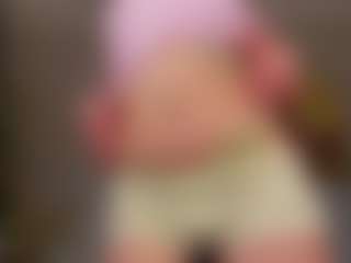 avayuzu's Live Sex Cam Show
