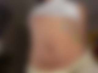 Live cam show with avayuzu - Athletic Middle Aged on SinfulBabes