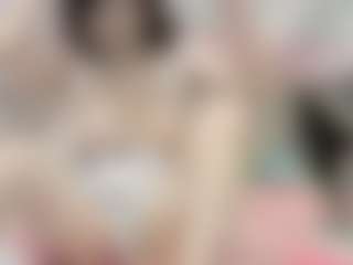 Live cam show with Camila - Average on Mixed Magazine Live