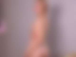 Live cam show with lina - College on StripNow