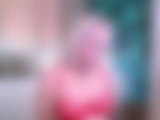Live cam show with mia-dreamy - Butt Plug on madthumbs