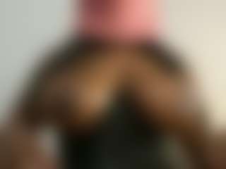 Thick aura Monroe's Live Sex Cam Show