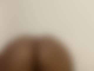 Thick aura Monroe's Live Sex Cam Show
