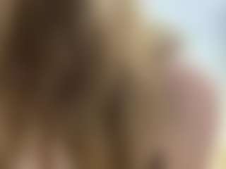 SeritaMccoggle's Live Sex Cam Show