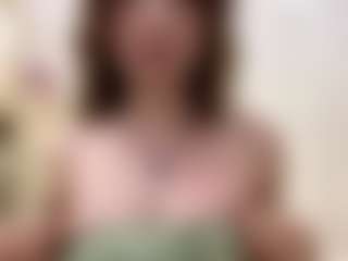 SeritaMccoggle's Live Sex Cam Show