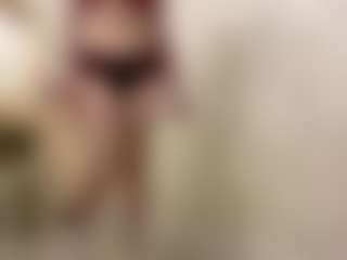 SeritaMccoggle's Live Sex Cam Show