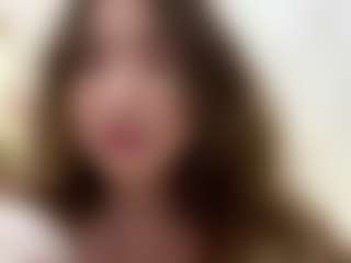 Live cam show with SeritaMccoggle - Brown Hair on Camsoda