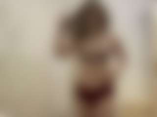 SeritaMccoggle's Live Sex Cam Show