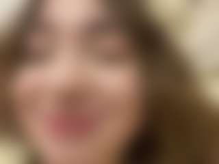 SeritaMccoggle's Live Sex Cam Show