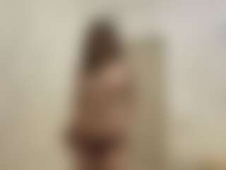 SeritaMccoggle's Live Sex Cam Show