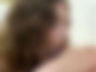 Live cam show with SeritaMccoggle - Hairy Pussy Brown Hair on AdultVida.com