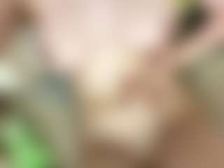 Live cam show with SeritaMccoggle - Striptease MILF on LiveSexCams6