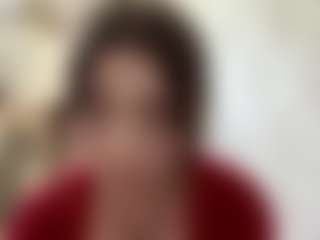 Live cam show with SeritaMccoggle - Public Mature on Streamer API
