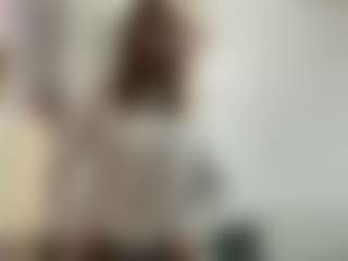 Live cam show with WillaAlanis - Wet on live18s.com