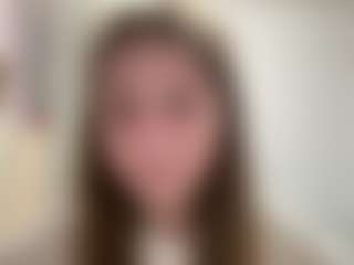 Live cam show with WillaAlanis - Normal on CamwithHer