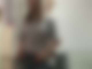 Live cam show with WillaAlanis - Skinny on wildcum.com