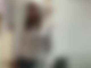 Live cam show with WillaAlanis - Average on xxxlivecams.org