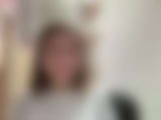 Live cam show with WillaAlanis - Hairy Pussy on Big Tits