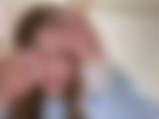 Live cam show with WillaAlanis - Average on Camsoda
