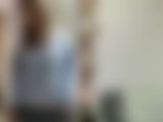 Live cam show with WillaAlanis - Gray Eyes on SquirtSoMuch