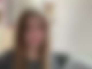 Live cam show with WillaAlanis - Normal on CamClone