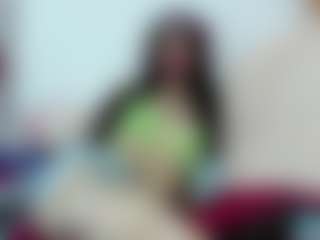 Adelapineda's Live Sex Cam Show
