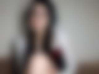 Aria MILF webcam performer live streaming