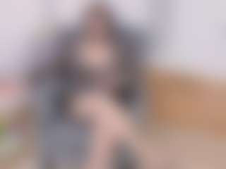 AryaEvee's Live Sex Cam Show