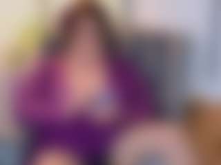 Live cam show with AryaEvee - Fingering on Camsoda