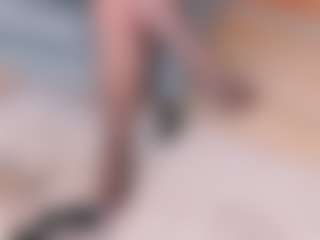 Live cam show with AryaEvee - Stockings on Livezox