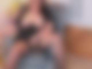 AryaEvee's Live Sex Cam Show