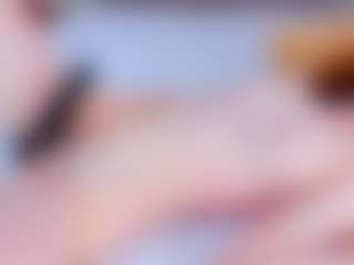 Live cam show with Camilla-Kell - New Toys on realtime-chat
