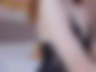 Camilla-Kell's Live Sex Cam Show