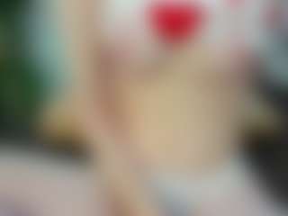 Live cam show with Camilla-Kell - Doggy on Camsoda