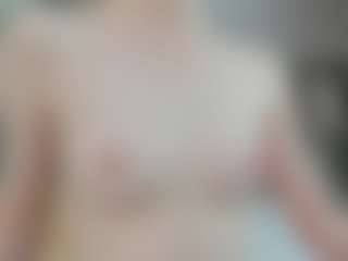 Live cam show with Camilla-Kell - Doggy on madthumbs