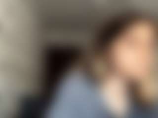 CarriVenema's Live Sex Cam Show