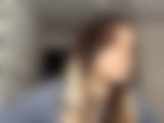 CarriVenema's Live Sex Cam Show