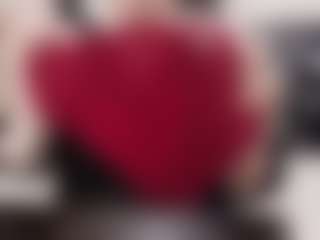 Live cam show with ColleenMckenize - Body Massage on Uber Horny