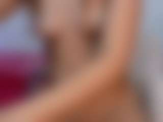 Live cam show with doll-naugthy - Athletic Teen (18+) on milfzrlive.com