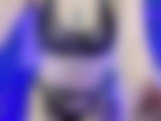 Live cam show with Elynvall01 - Arab Young Adult on Camming Site