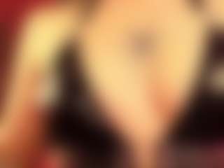 Elynvall01's Live Sex Cam Show